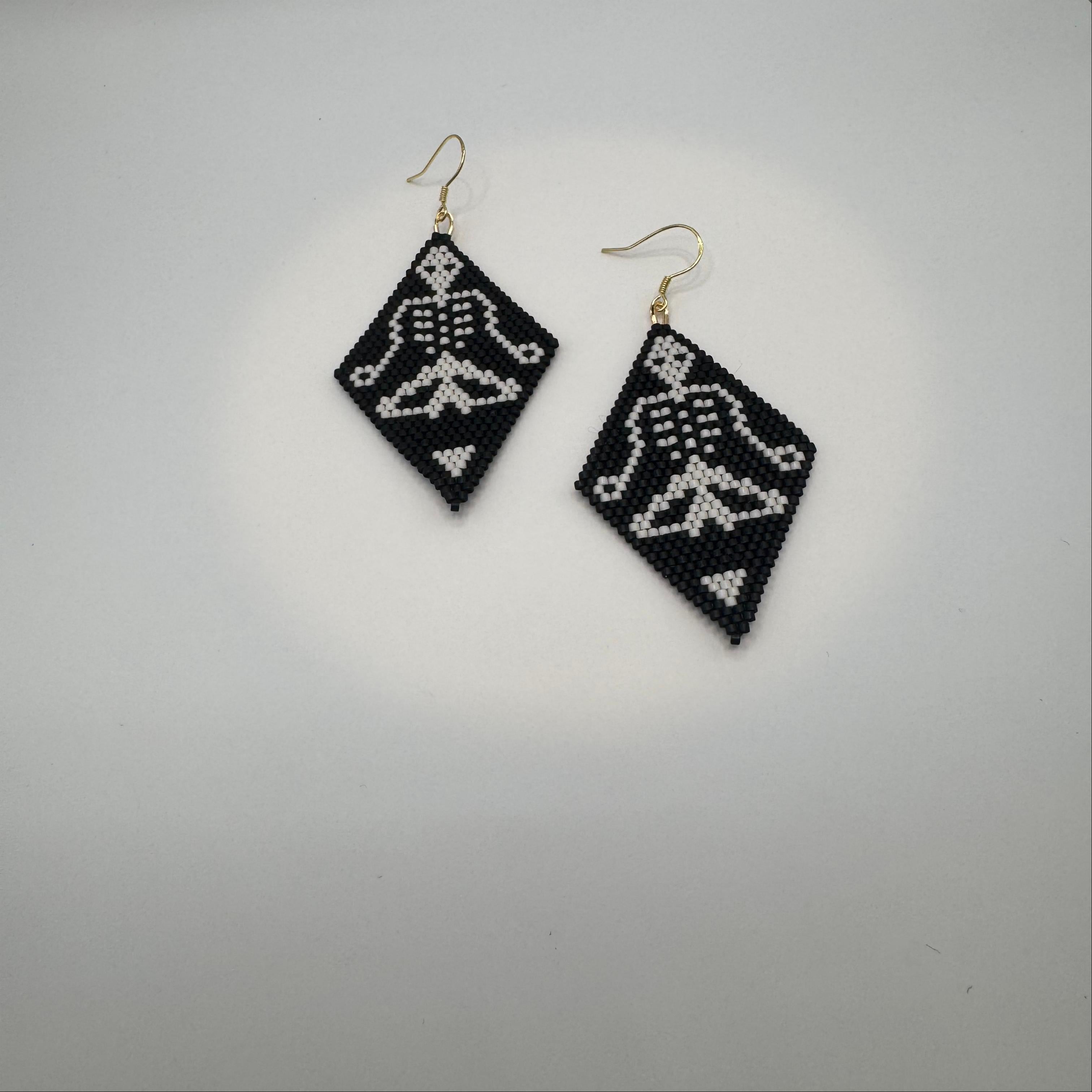 Black & White Beaded Meditation Earrings – Handmade Minimalist Statement Jewelry