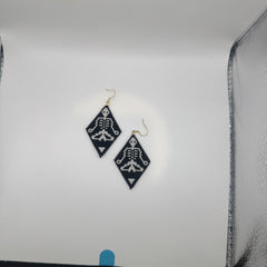 Black & White Beaded Meditation Earrings – Handmade Minimalist Statement Jewelry