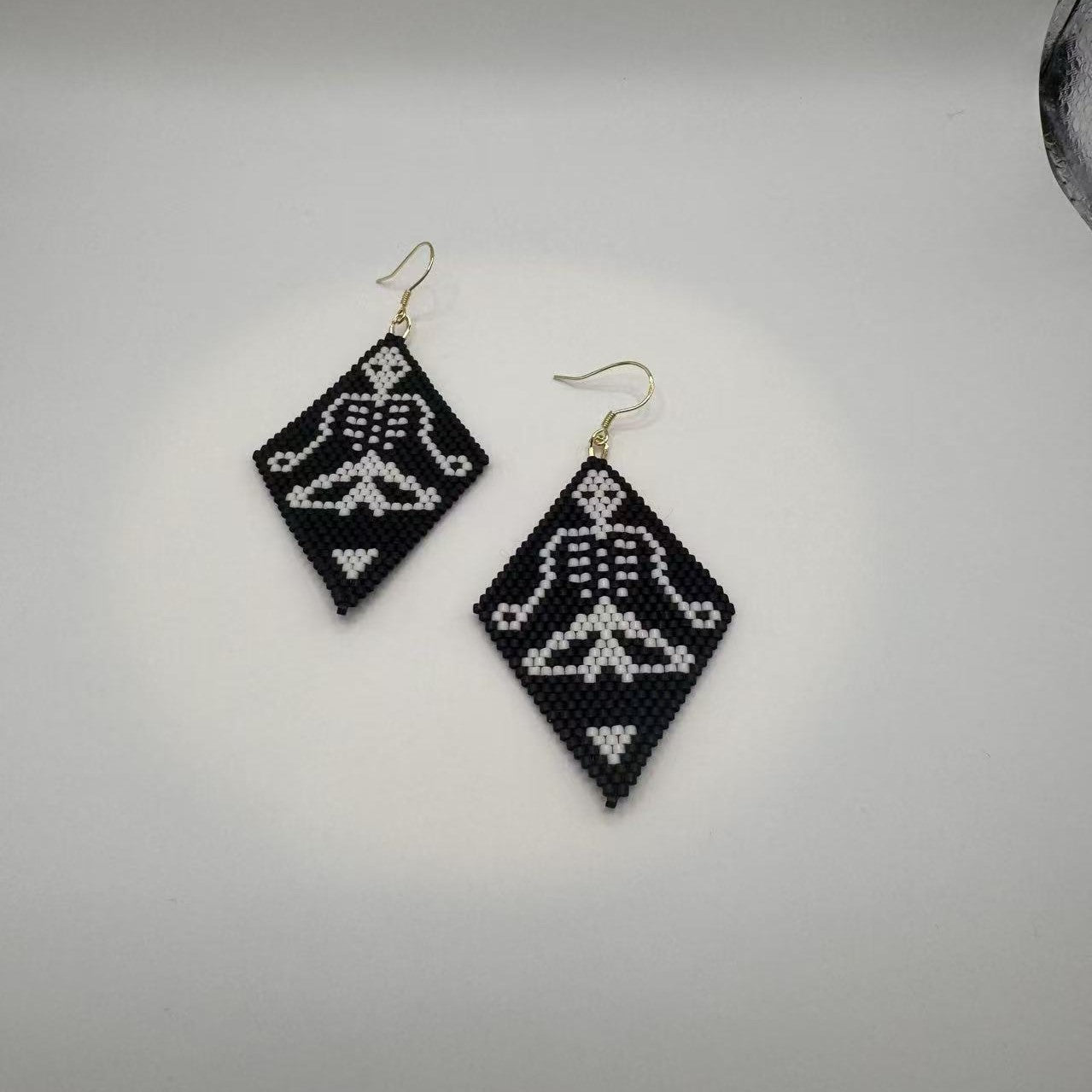 Black & White Beaded Meditation Earrings – Handmade Minimalist Statement Jewelry